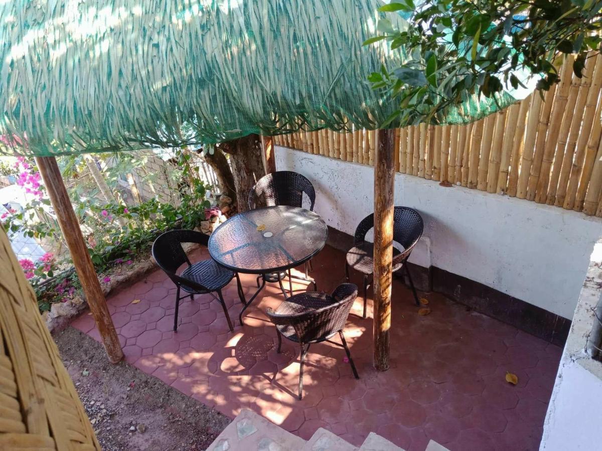 Purple Homestay Coron Extérieur photo